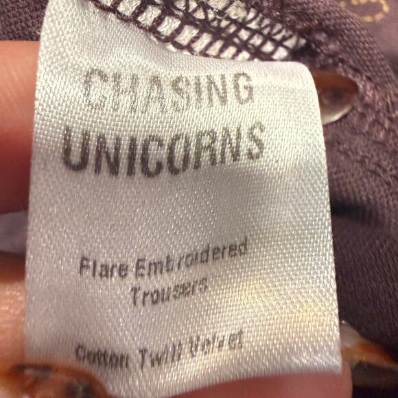 Chasing Unicorns Catch a Falling Star Purple Velvet Embroidered Flare Pants M - Picture 7 of 9